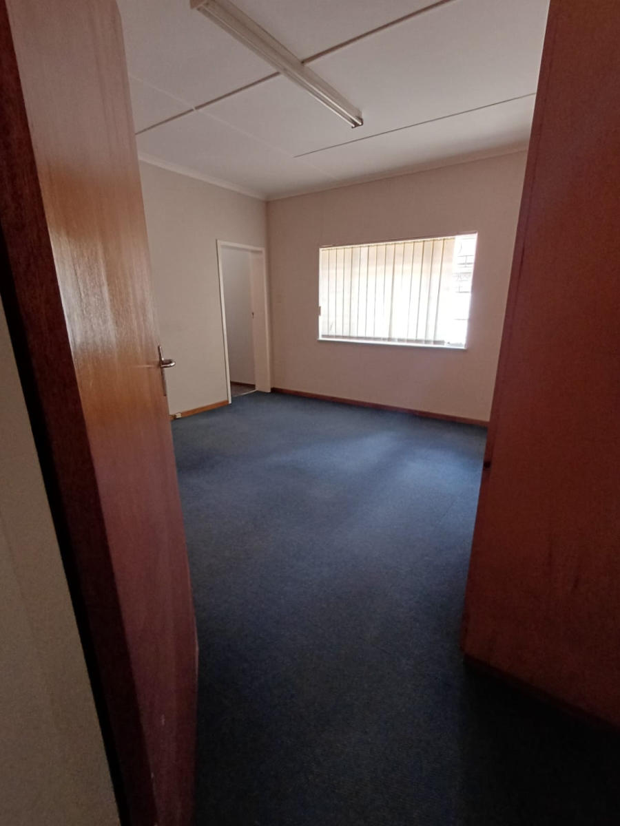 To Let commercial Property for Rent in Queenstown Central Eastern Cape